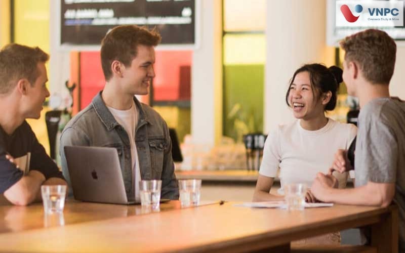 Du học Anh ngành Quan hệ Quốc tế